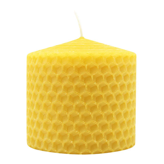 Waben-Stumpenkerze, 100% reines Bienenwachs, KERZENFARM HAHN, 60/58 mm, Brenndauer ca. 8h