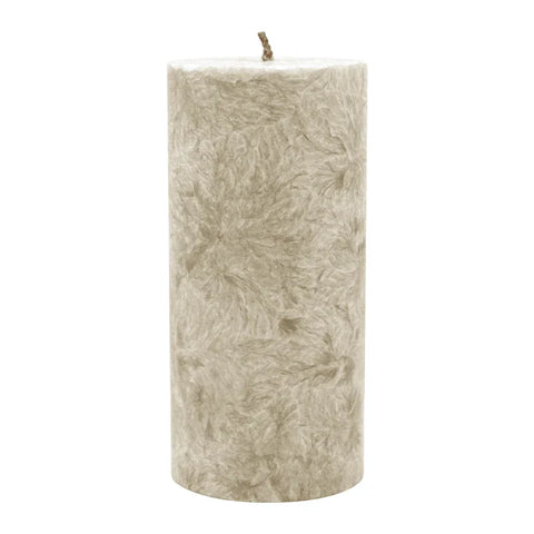 Stumpenkerze aus Stearin, Taupe, 64/135 mm, 100% pflanzlicher Wachs, KERZENFARM HAHN, Brenndauer ca. 41h - luterne.shop